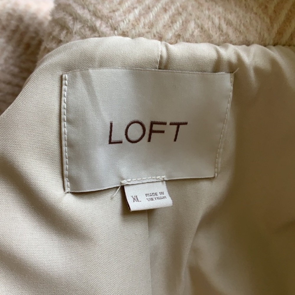 Cream trench coat by LOFT size XL - Picture 8 of 8